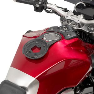 Givi Specific metal flange for fitting the TankLock tank bags CB1000R (18)