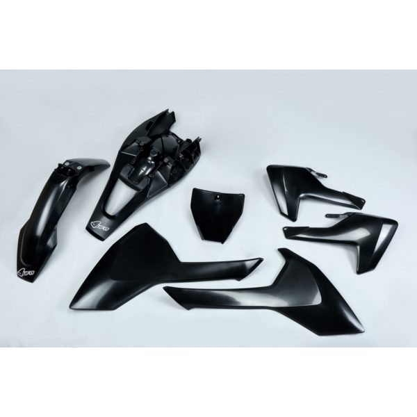 UFO Plastic kit 5-parts  Black 001 TC85 18-